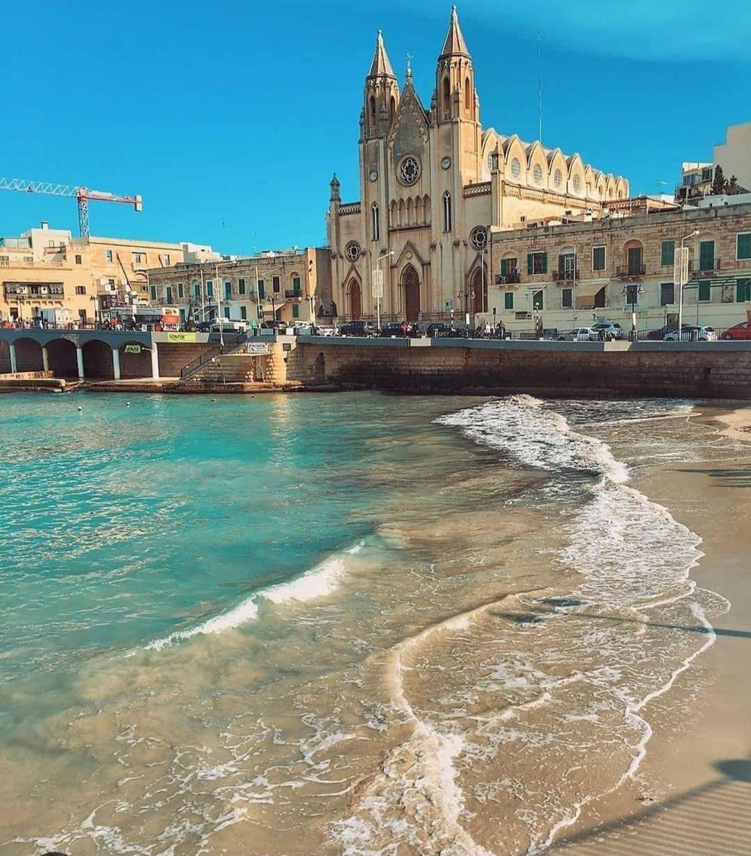 Lovely Near Balluta Bay * San Gwann